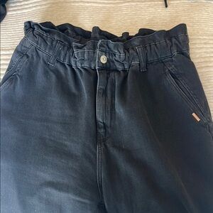 Black High-Waisted jeans